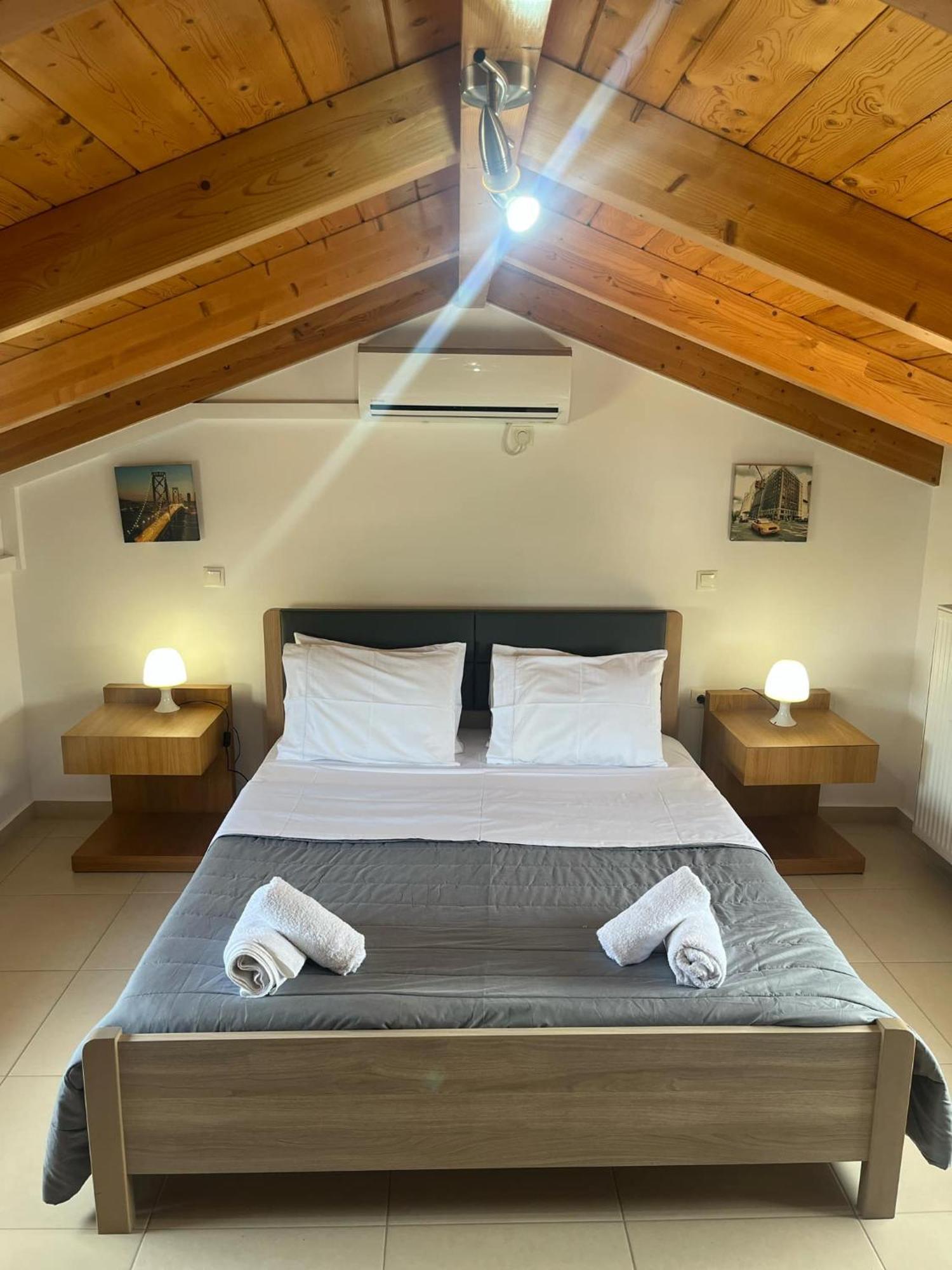 Sofita Attic Apartment Lefkada City ภายนอก รูปภาพ